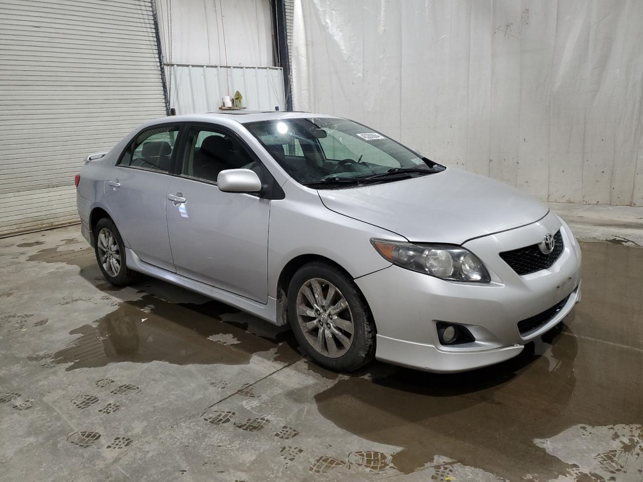 Photo 3 VIN: 2T1BU4EE5AC290705 - TOYOTA COROLLA 