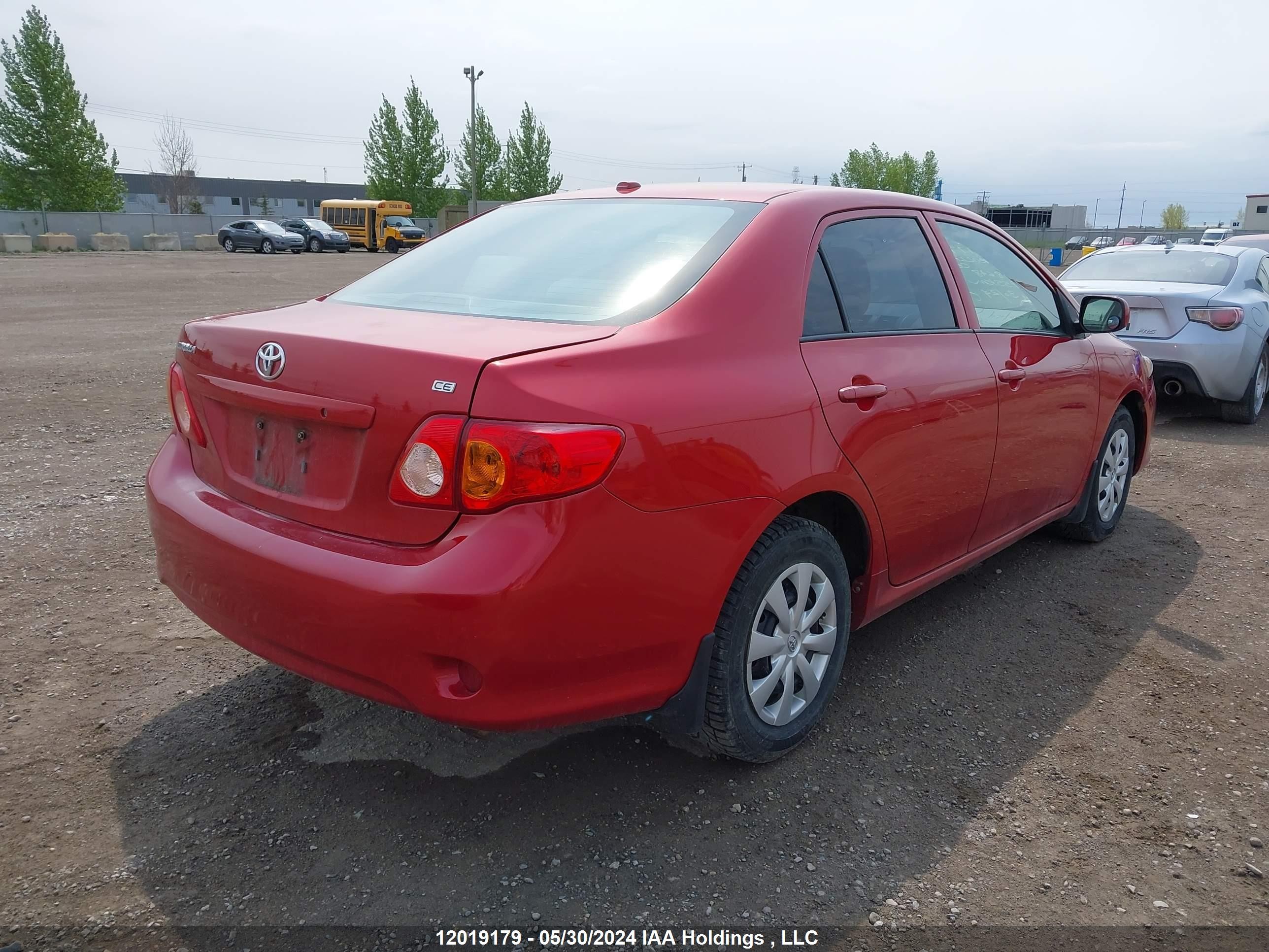 Photo 3 VIN: 2T1BU4EE5AC458648 - TOYOTA COROLLA 