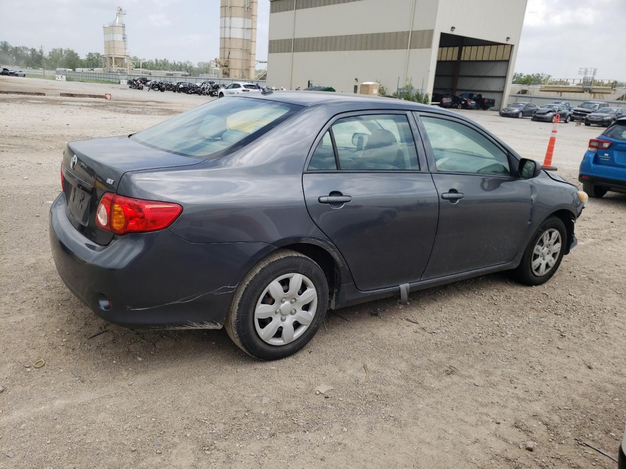 Photo 2 VIN: 2T1BU4EE5AC482304 - TOYOTA COROLLA 