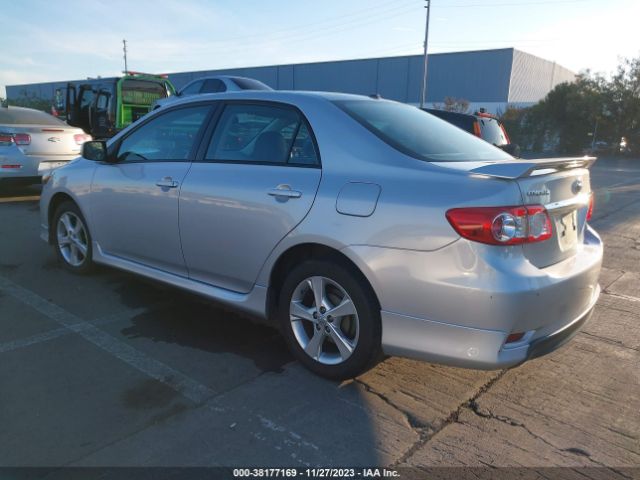 Photo 2 VIN: 2T1BU4EE5BC540204 - TOYOTA COROLLA 