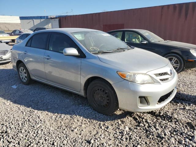 Photo 3 VIN: 2T1BU4EE5BC580640 - TOYOTA COROLLA 