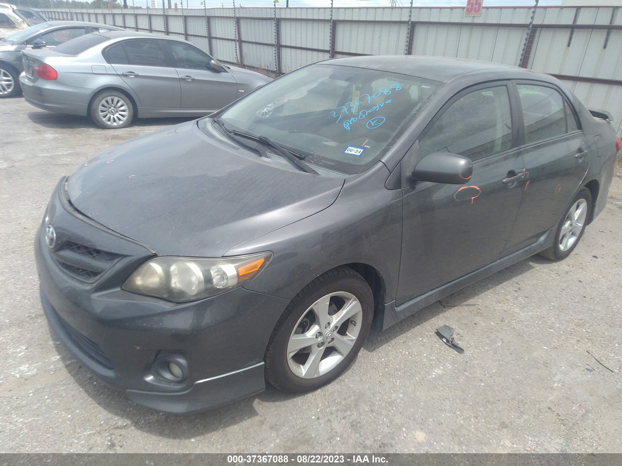 Photo 1 VIN: 2T1BU4EE5BC588706 - TOYOTA COROLLA 