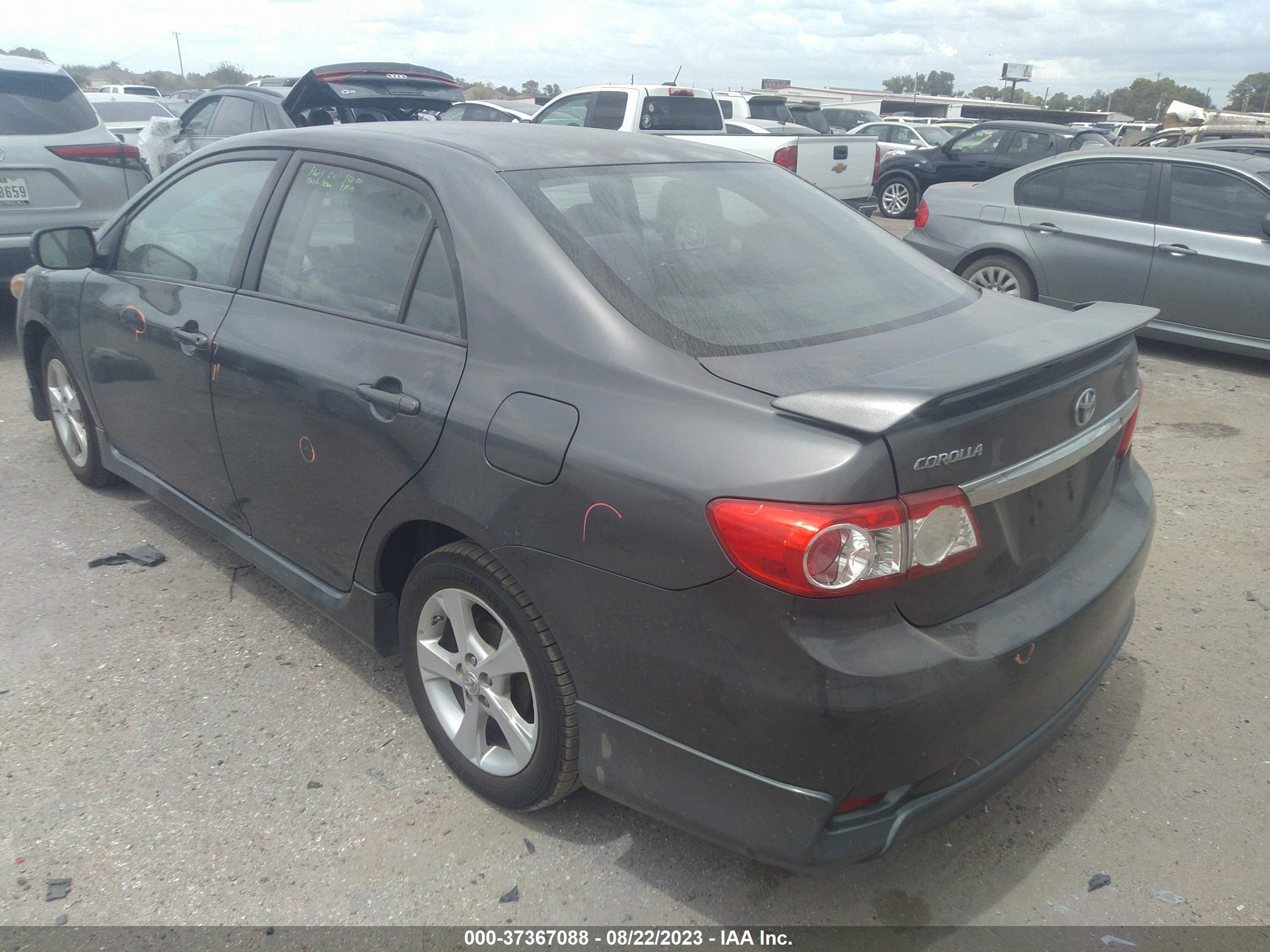 Photo 2 VIN: 2T1BU4EE5BC588706 - TOYOTA COROLLA 