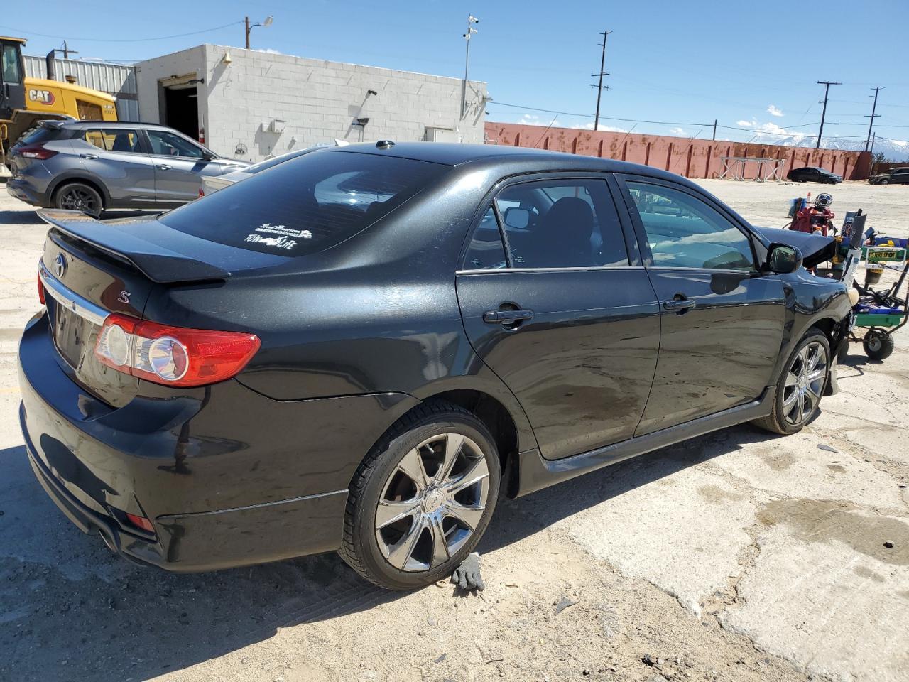 Photo 2 VIN: 2T1BU4EE5BC621137 - TOYOTA COROLLA 