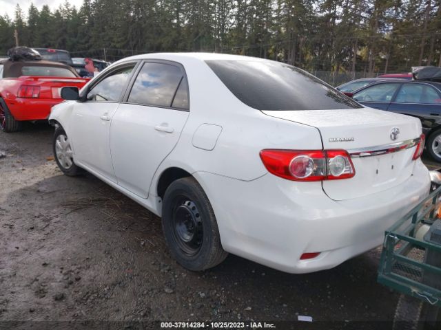 Photo 2 VIN: 2T1BU4EE5BC651352 - TOYOTA COROLLA 