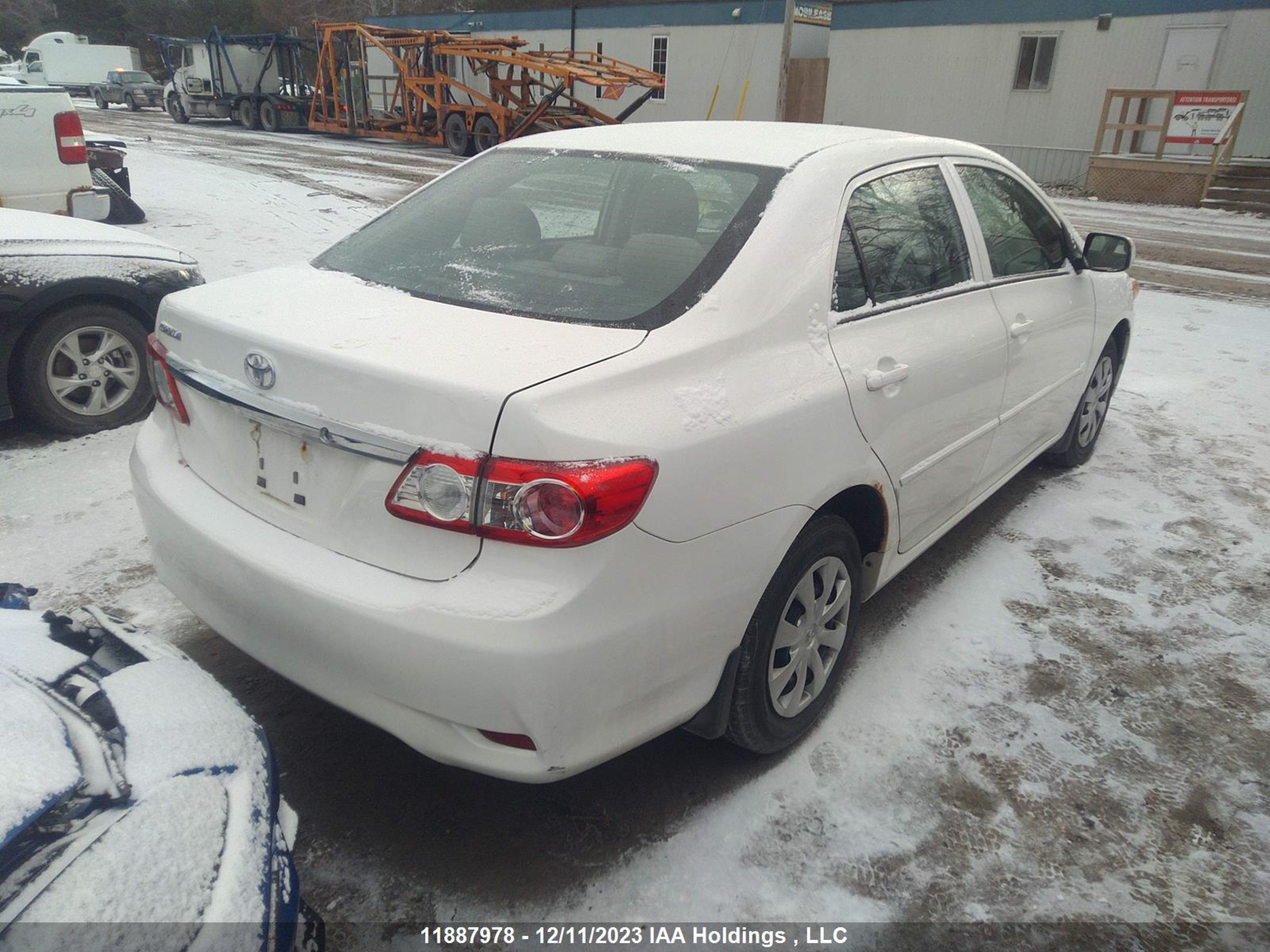 Photo 3 VIN: 2T1BU4EE5BC655501 - TOYOTA COROLLA 