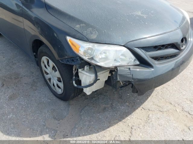 Photo 5 VIN: 2T1BU4EE5BC680897 - TOYOTA COROLLA 