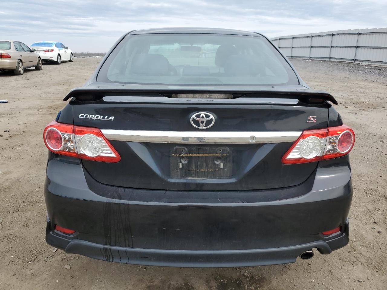 Photo 5 VIN: 2T1BU4EE5CC767085 - TOYOTA COROLLA 