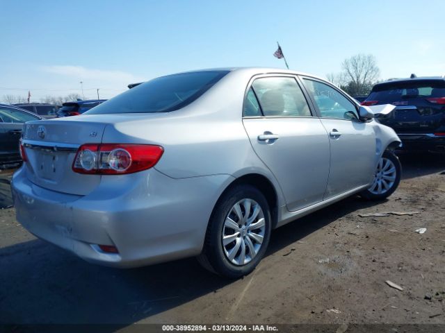 Photo 3 VIN: 2T1BU4EE5CC770603 - TOYOTA COROLLA 