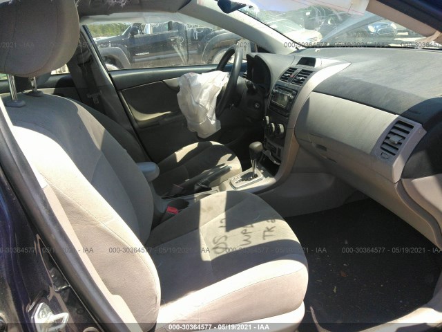 Photo 4 VIN: 2T1BU4EE5CC914781 - TOYOTA COROLLA 