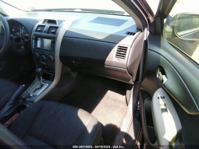 Photo 4 VIN: 2T1BU4EE5DC028543 - TOYOTA COROLLA 