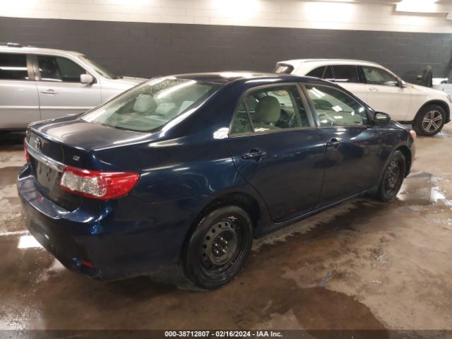 Photo 3 VIN: 2T1BU4EE5DC991877 - TOYOTA COROLLA 