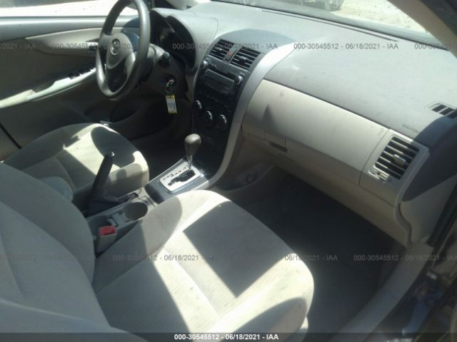 Photo 4 VIN: 2T1BU4EE6AC217469 - TOYOTA COROLLA 