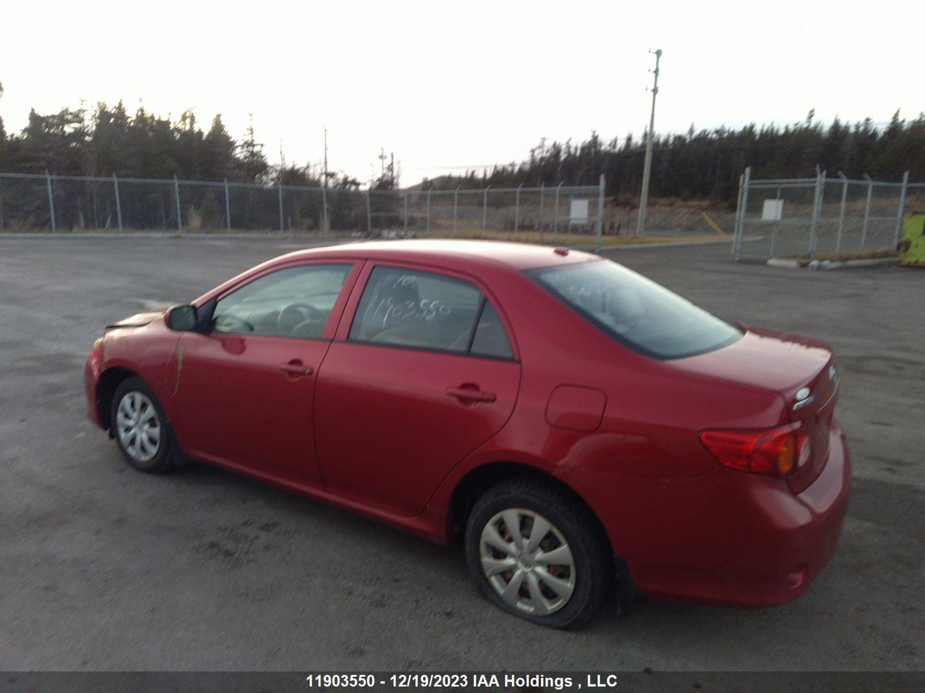 Photo 2 VIN: 2T1BU4EE6AC235518 - TOYOTA COROLLA 