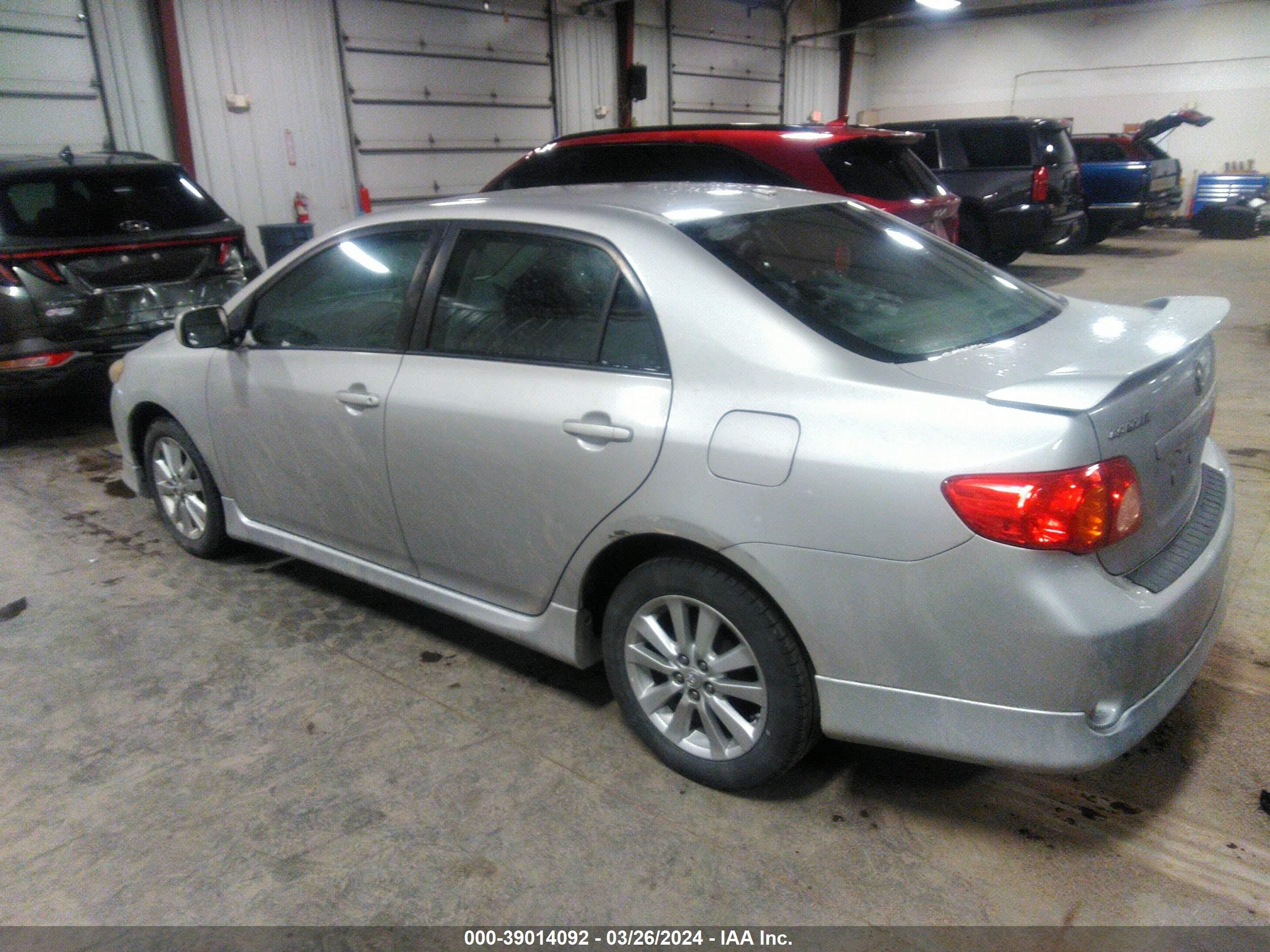 Photo 2 VIN: 2T1BU4EE6AC441518 - TOYOTA COROLLA 