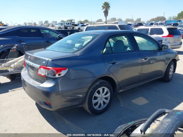 Photo 3 VIN: 2T1BU4EE6BC565970 - TOYOTA COROLLA 