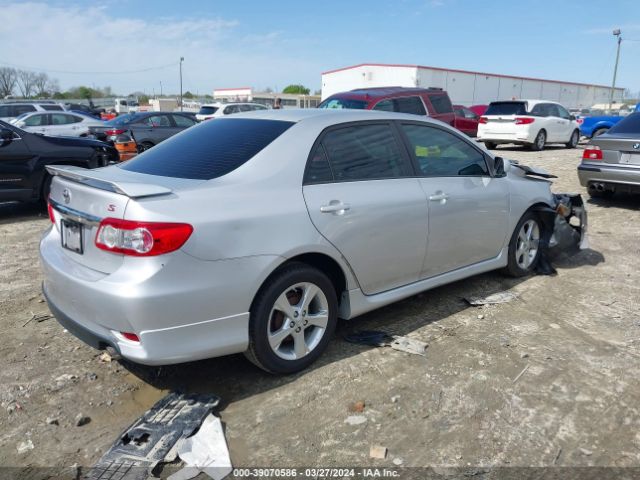 Photo 3 VIN: 2T1BU4EE6BC643647 - TOYOTA COROLLA 