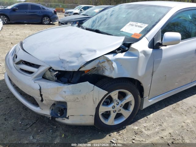 Photo 5 VIN: 2T1BU4EE6BC643647 - TOYOTA COROLLA 