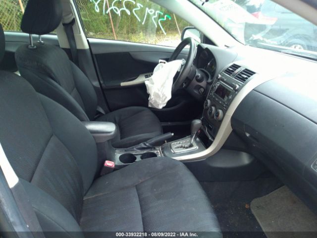 Photo 4 VIN: 2T1BU4EE6BC688751 - TOYOTA COROLLA 