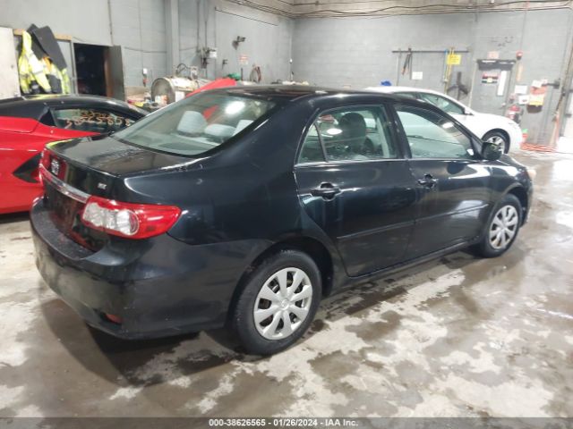 Photo 3 VIN: 2T1BU4EE6BC730593 - TOYOTA COROLLA 