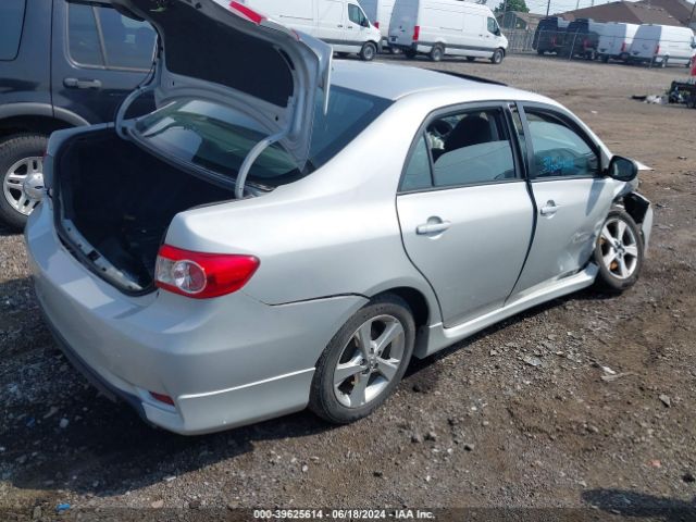 Photo 3 VIN: 2T1BU4EE6BC734725 - TOYOTA COROLLA 