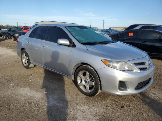 Photo 3 VIN: 2T1BU4EE6CC761781 - TOYOTA COROLLA 