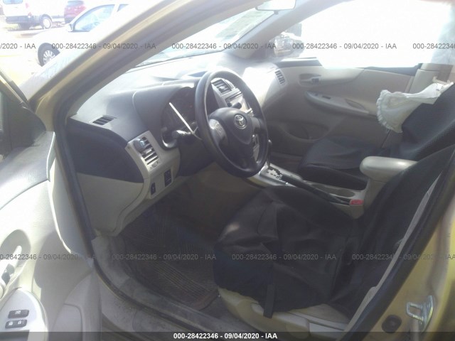 Photo 4 VIN: 2T1BU4EE6DC004820 - TOYOTA COROLLA 