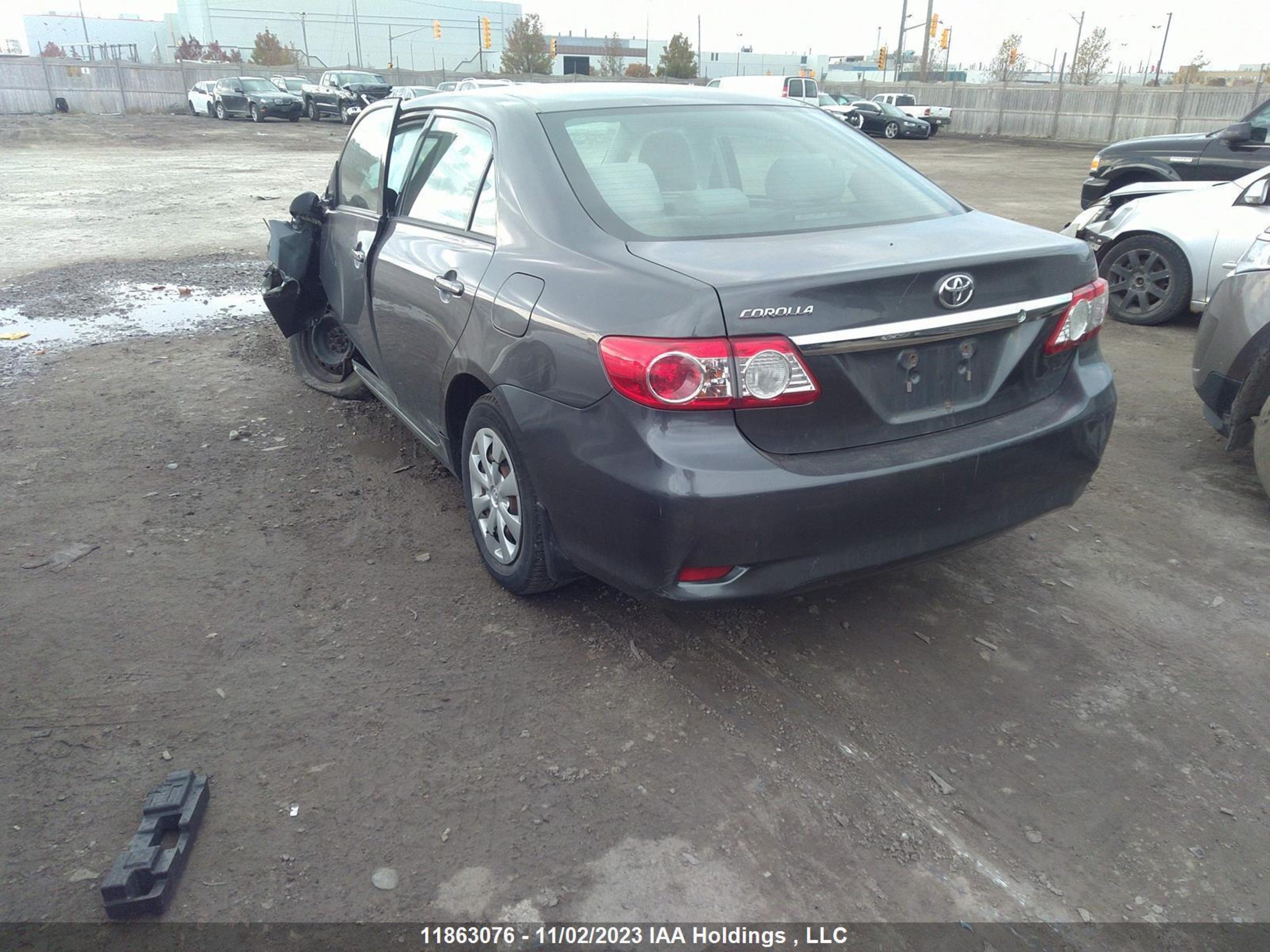 Photo 2 VIN: 2T1BU4EE6DC014036 - TOYOTA COROLLA 