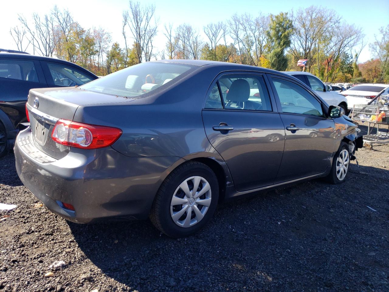 Photo 2 VIN: 2T1BU4EE6DC036120 - TOYOTA COROLLA 