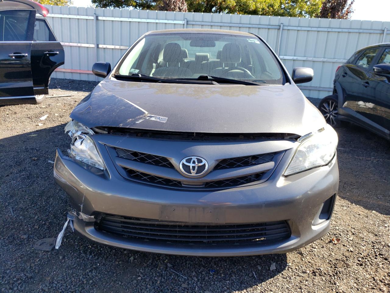 Photo 4 VIN: 2T1BU4EE6DC036120 - TOYOTA COROLLA 