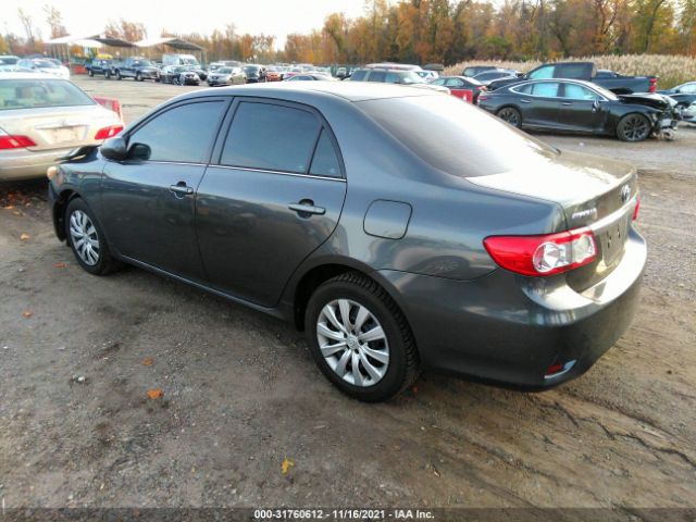 Photo 2 VIN: 2T1BU4EE6DC057114 - TOYOTA COROLLA 