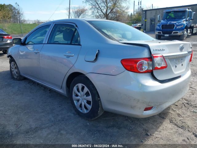 Photo 2 VIN: 2T1BU4EE6DC100513 - TOYOTA COROLLA 