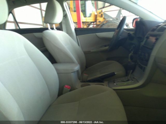 Photo 4 VIN: 2T1BU4EE6DC929890 - TOYOTA COROLLA 