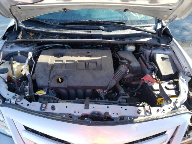 Photo 6 VIN: 2T1BU4EE6DC947063 - TOYOTA COROLLA BA 