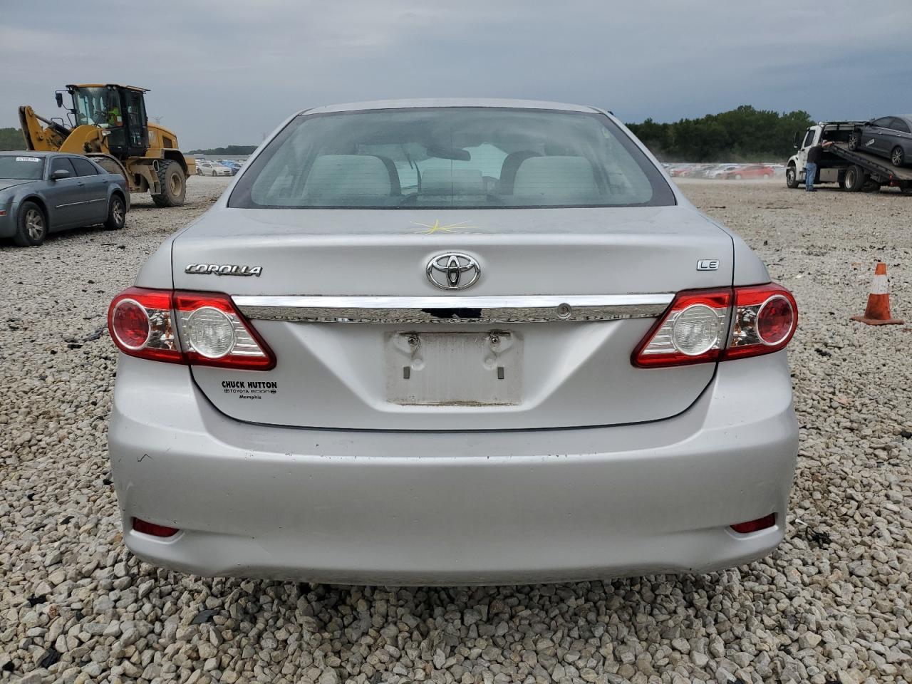 Photo 5 VIN: 2T1BU4EE6DC989359 - TOYOTA COROLLA 