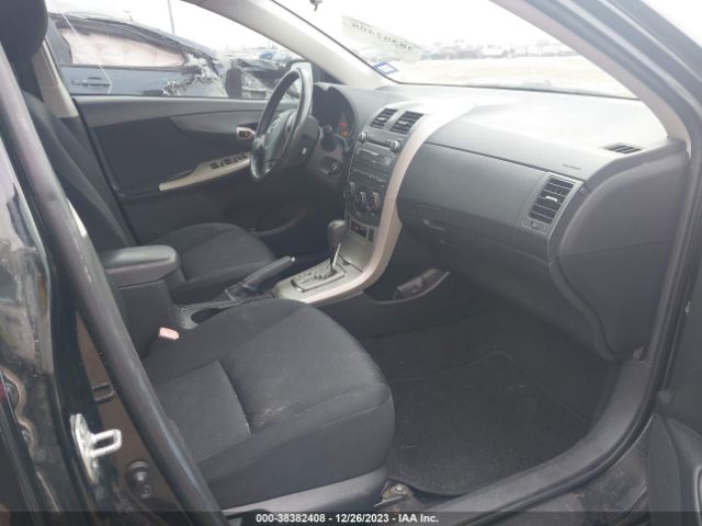 Photo 4 VIN: 2T1BU4EE7AC435582 - TOYOTA COROLLA 