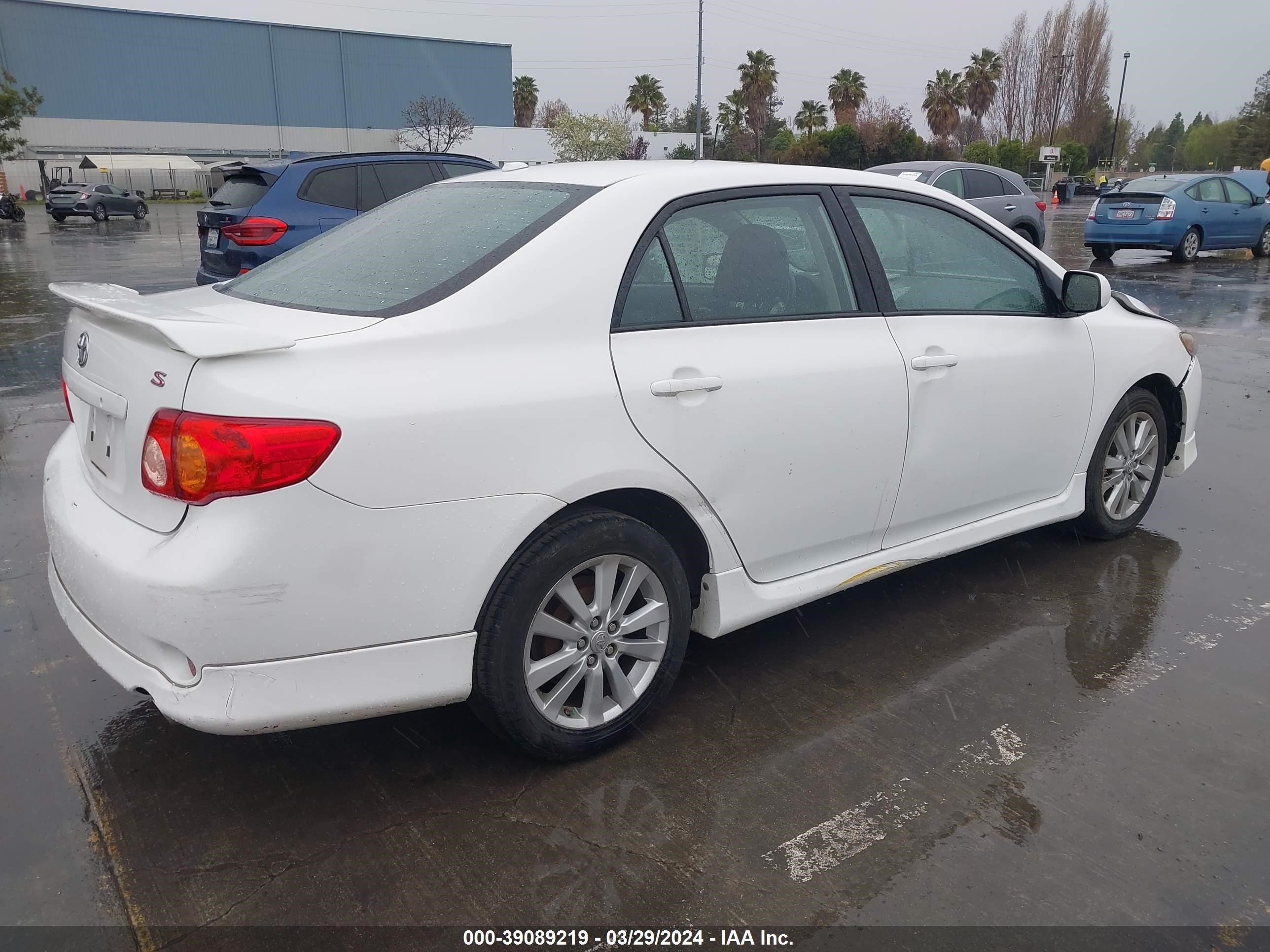 Photo 3 VIN: 2T1BU4EE7AC499993 - TOYOTA COROLLA 