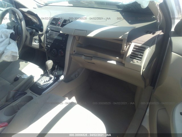 Photo 4 VIN: 2T1BU4EE7AC517960 - TOYOTA COROLLA 