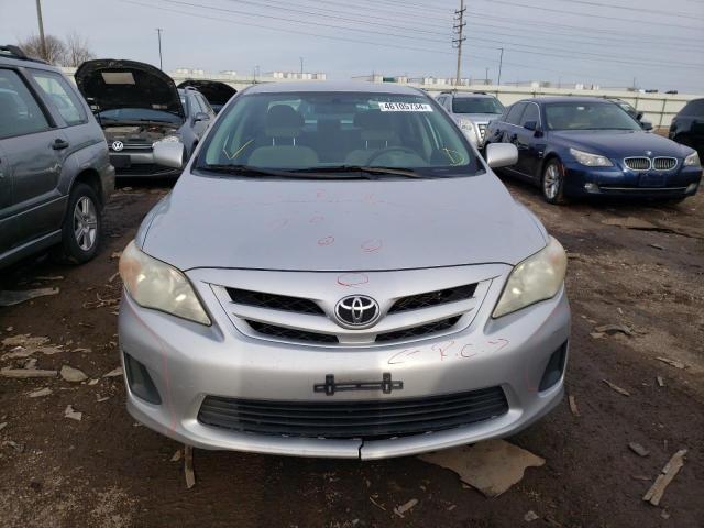 Photo 4 VIN: 2T1BU4EE7BC572944 - TOYOTA COROLLA 