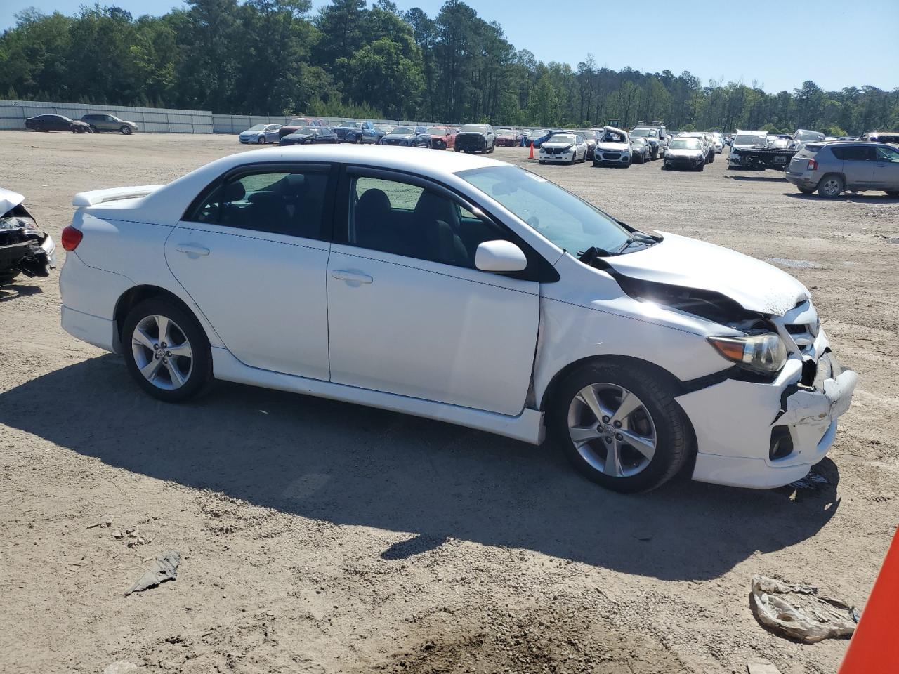 Photo 3 VIN: 2T1BU4EE7BC596791 - TOYOTA COROLLA 