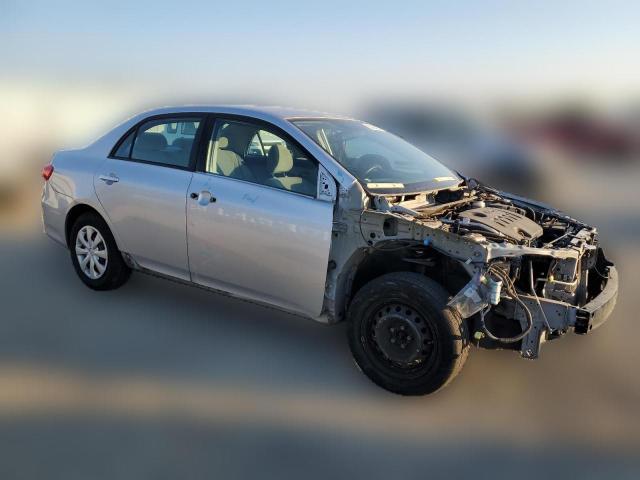 Photo 3 VIN: 2T1BU4EE7BC614500 - TOYOTA COROLLA 