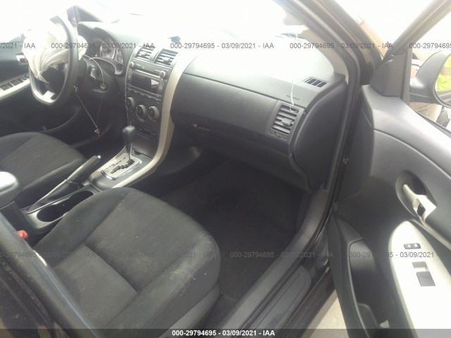 Photo 4 VIN: 2T1BU4EE7BC649621 - TOYOTA COROLLA 