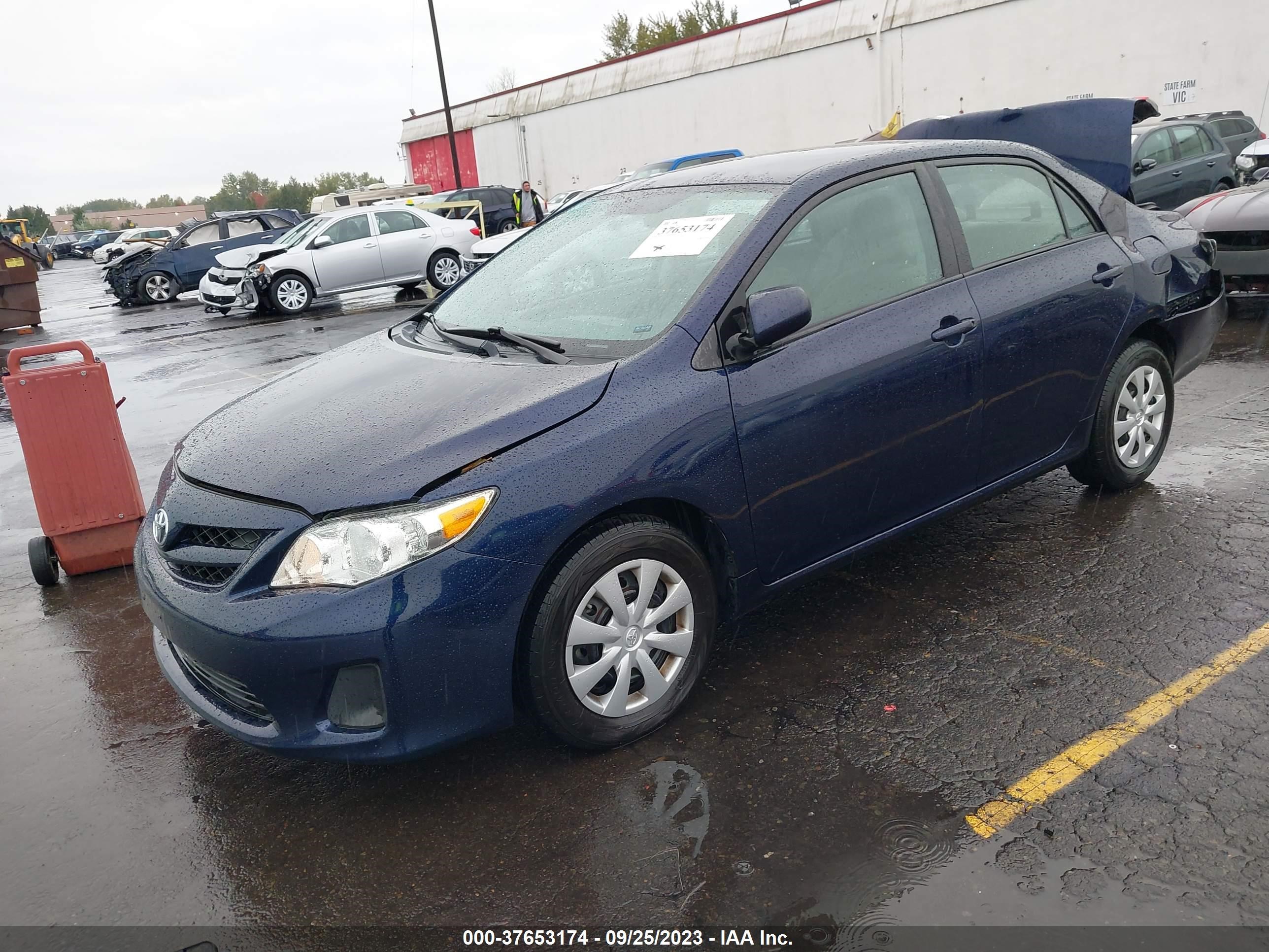 Photo 1 VIN: 2T1BU4EE7BC661218 - TOYOTA COROLLA 