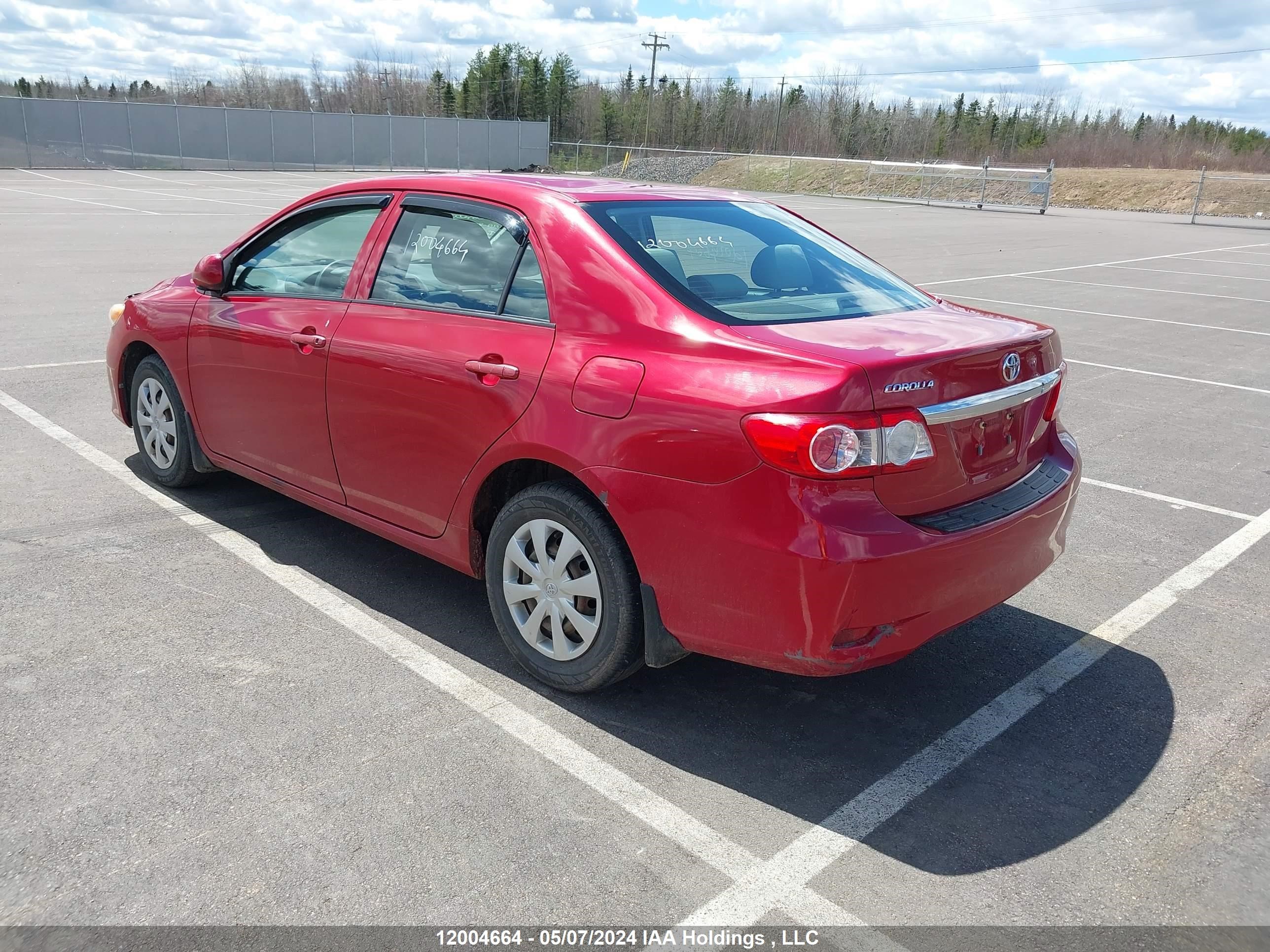 Photo 2 VIN: 2T1BU4EE7BC695756 - TOYOTA COROLLA 