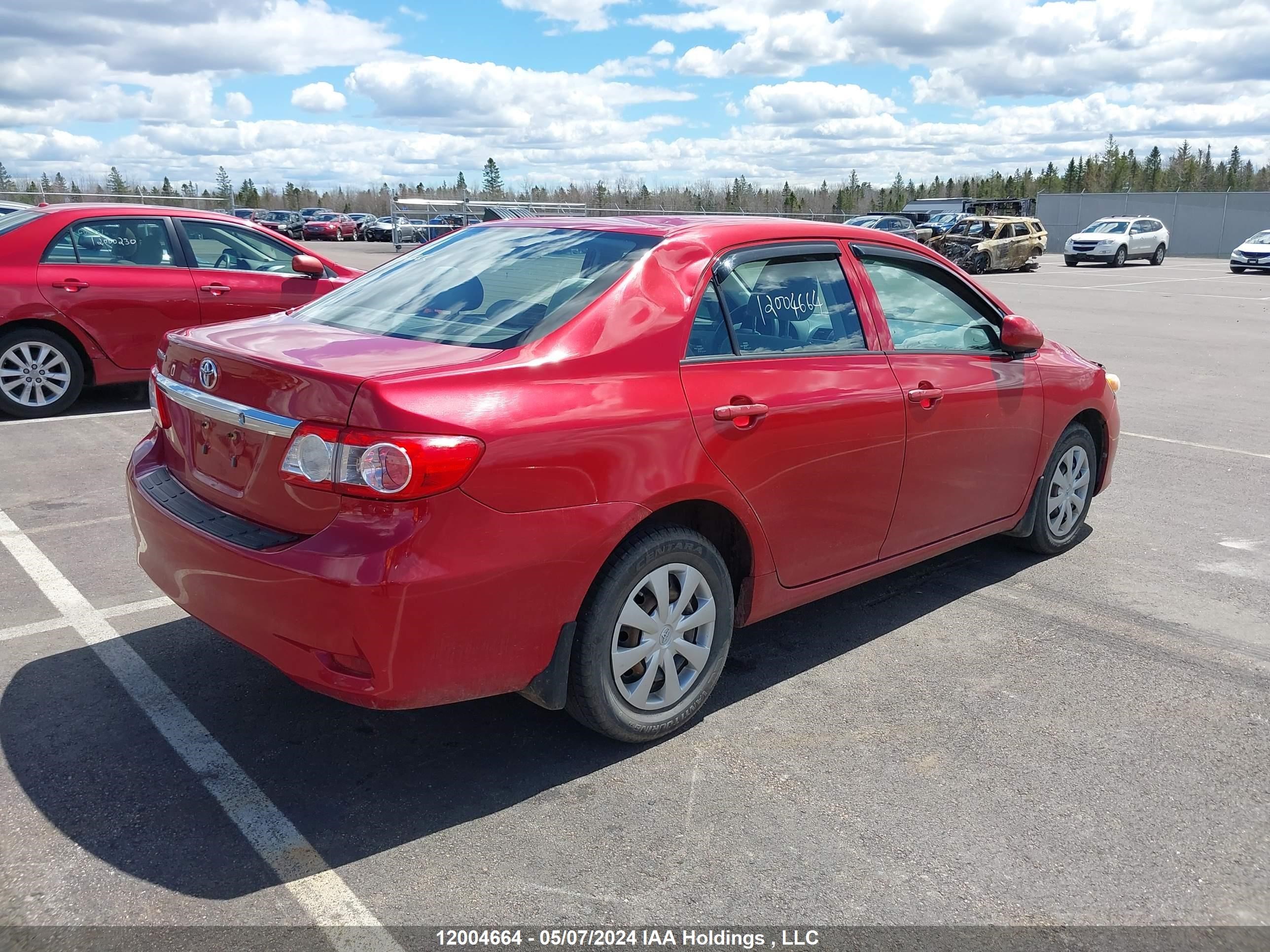 Photo 3 VIN: 2T1BU4EE7BC695756 - TOYOTA COROLLA 