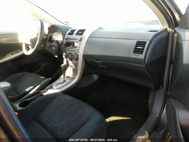 Photo 4 VIN: 2T1BU4EE7BC710031 - TOYOTA COROLLA 