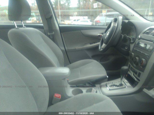 Photo 4 VIN: 2T1BU4EE7BC731381 - TOYOTA COROLLA 