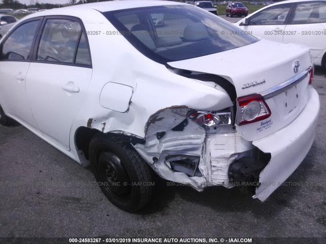 Photo 5 VIN: 2T1BU4EE7BC742137 - TOYOTA COROLLA 