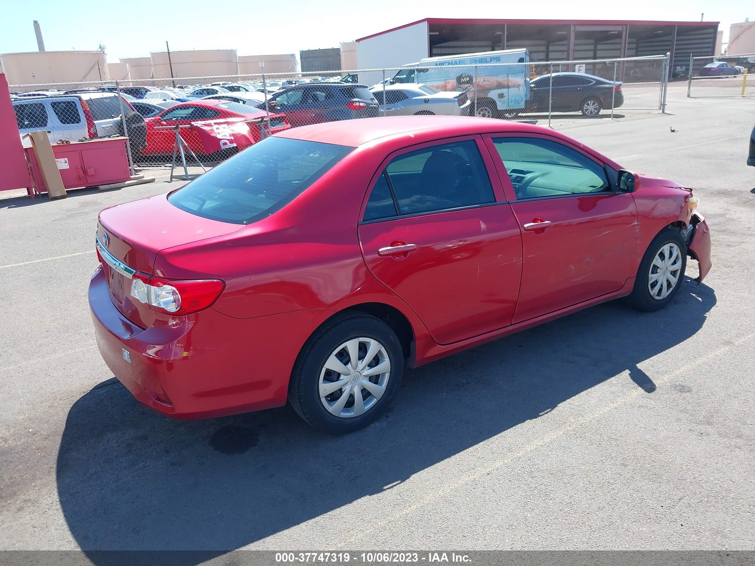 Photo 3 VIN: 2T1BU4EE7CC770182 - TOYOTA COROLLA 