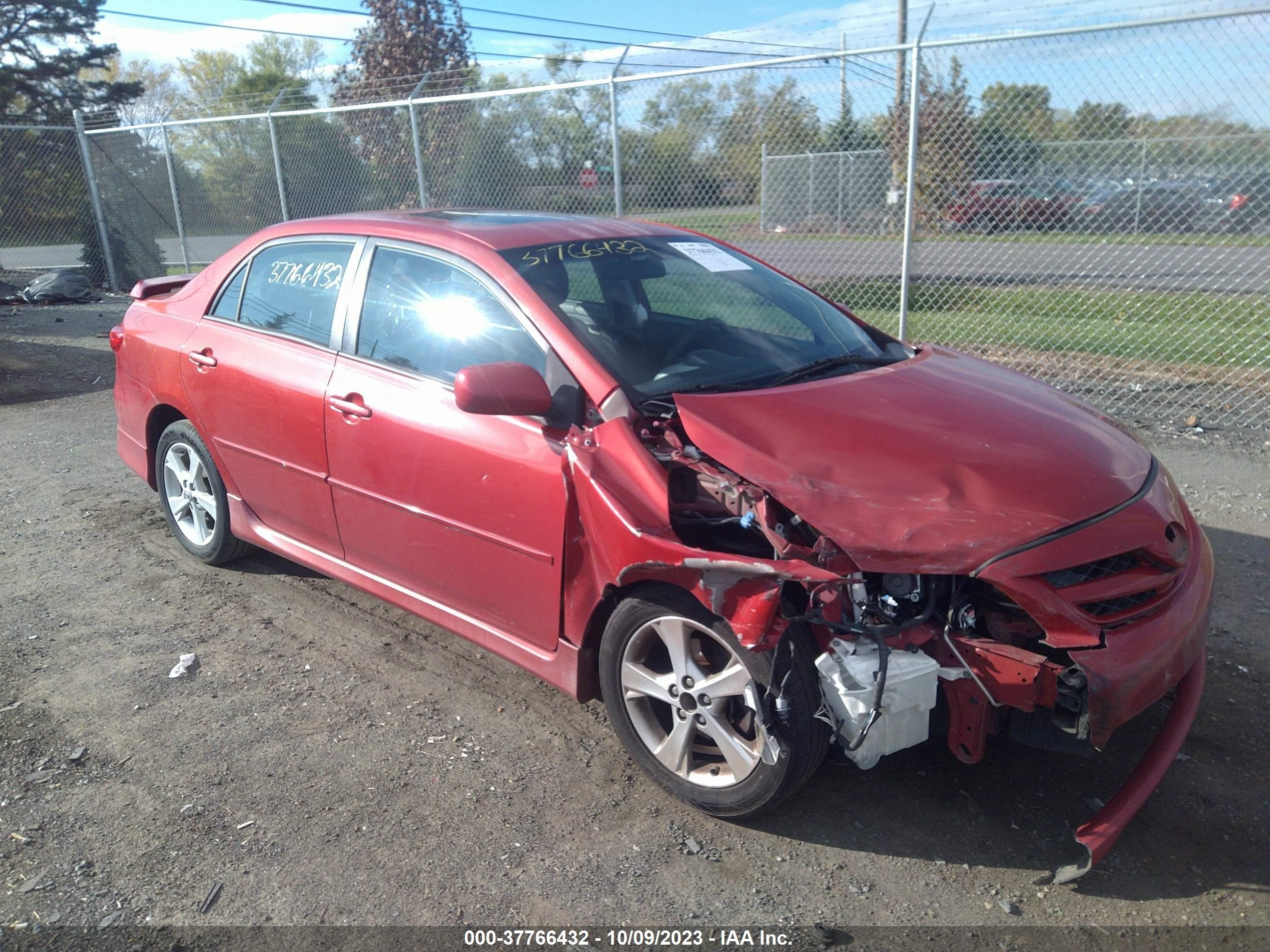 Photo 0 VIN: 2T1BU4EE7CC913969 - TOYOTA COROLLA 